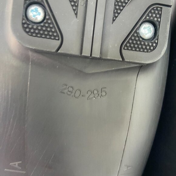 NWT Fischer Black RC One 8.5 Ski Boots - Picture 14 of 16